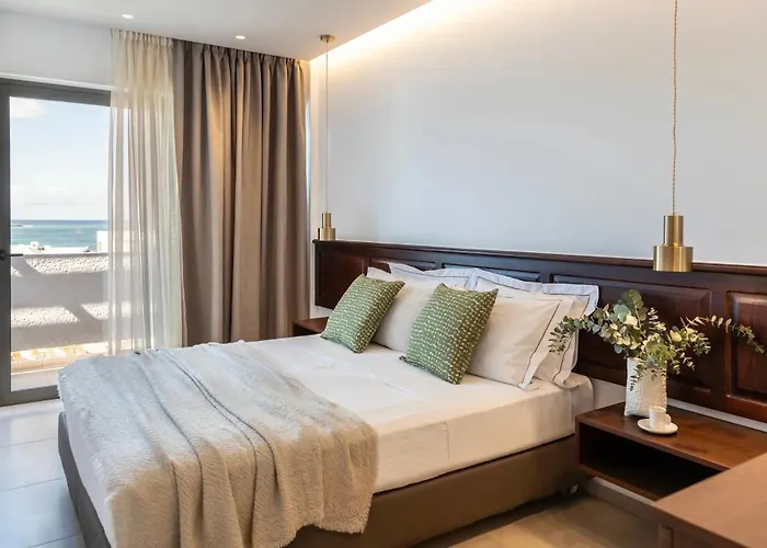 Albatros & Chersonissos