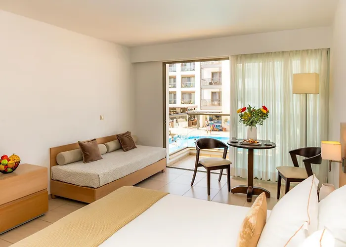 Albatros & 5* Chersonissos