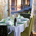 Albatros & 5* Hersonissos (Crete)