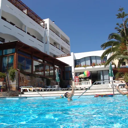 Albatros & Feriested Hersonissos (Crete)