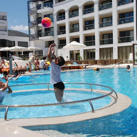 Semesteranläggning (resort) Albatros & Hersonissos (Crete)