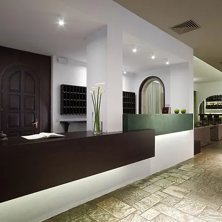 Albatros & Resort