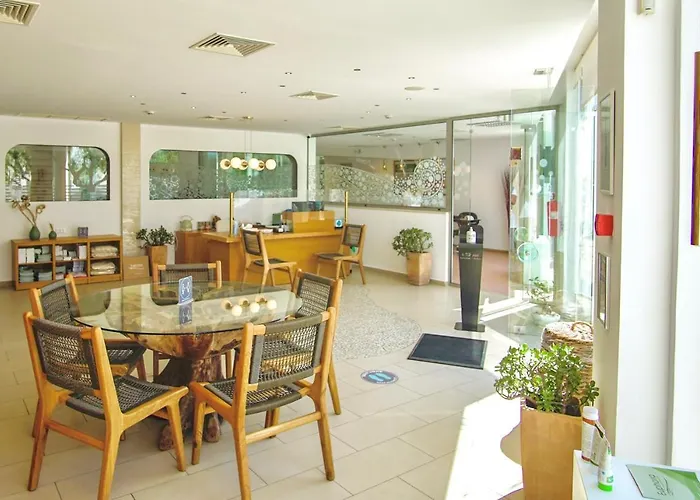 Albatros & Hersonissos (Crete)