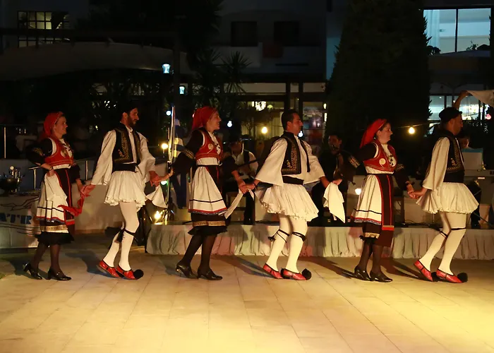 Albatros & منتجع