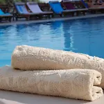 Resort Albatros & Hersonissos (Crete)