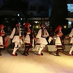 Albatros &